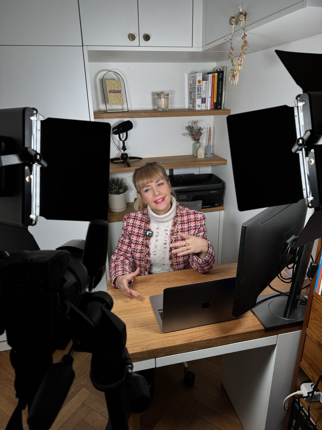 Marjorie Tilleul en tournage, studio Tilleul Communication